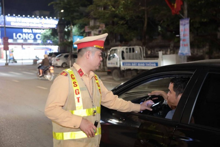 Lực lượng công an kiểm tra nồng đô cồn thường xuyên  trong các đêm