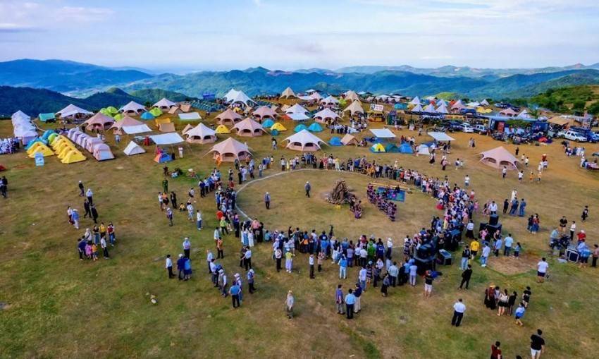 Quảng Ngãi đón 720.000 lượt khách dịp lễ, doanh thu du lịch tăng mạnh