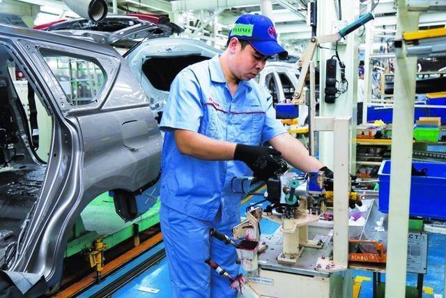 Sản xuất công nghiệp tăng tốc 9,2%: Nội lực phục hồi, động lực từ các ngành trọng điểm