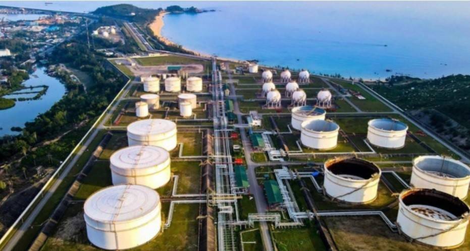Diễn biến tích cực của BSR không diễn ra đơn lẻ mà nằm trong nhịp khởi sắc chung của nhóm dầu khí.