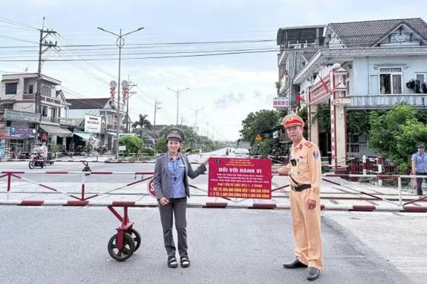 Lối đi tự mở - thách thức trong bảo đảm ATGT đường sắt tại Huế