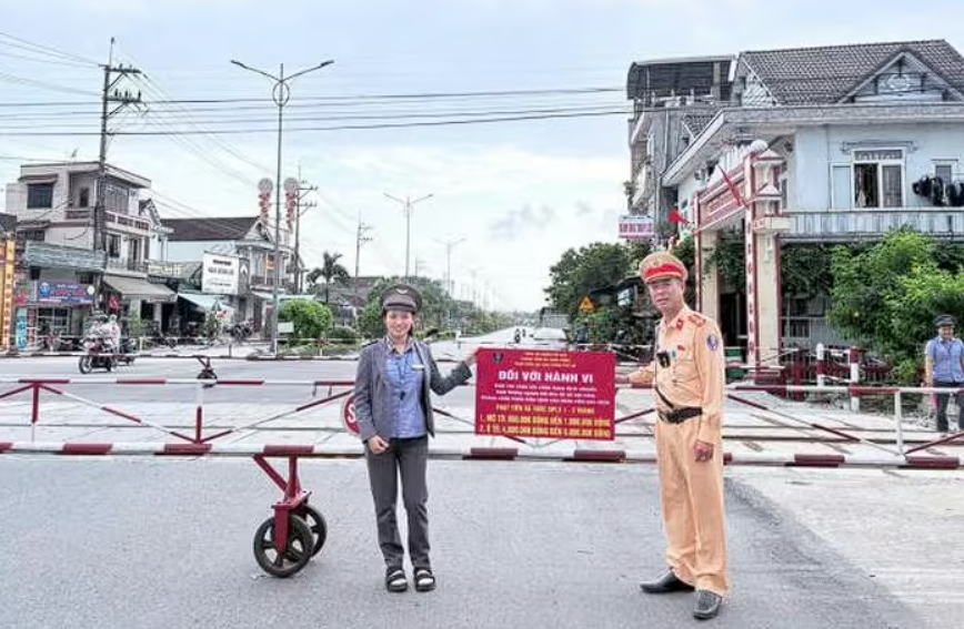 Lối đi tự mở - thách thức trong bảo đảm ATGT đường sắt tại Huế