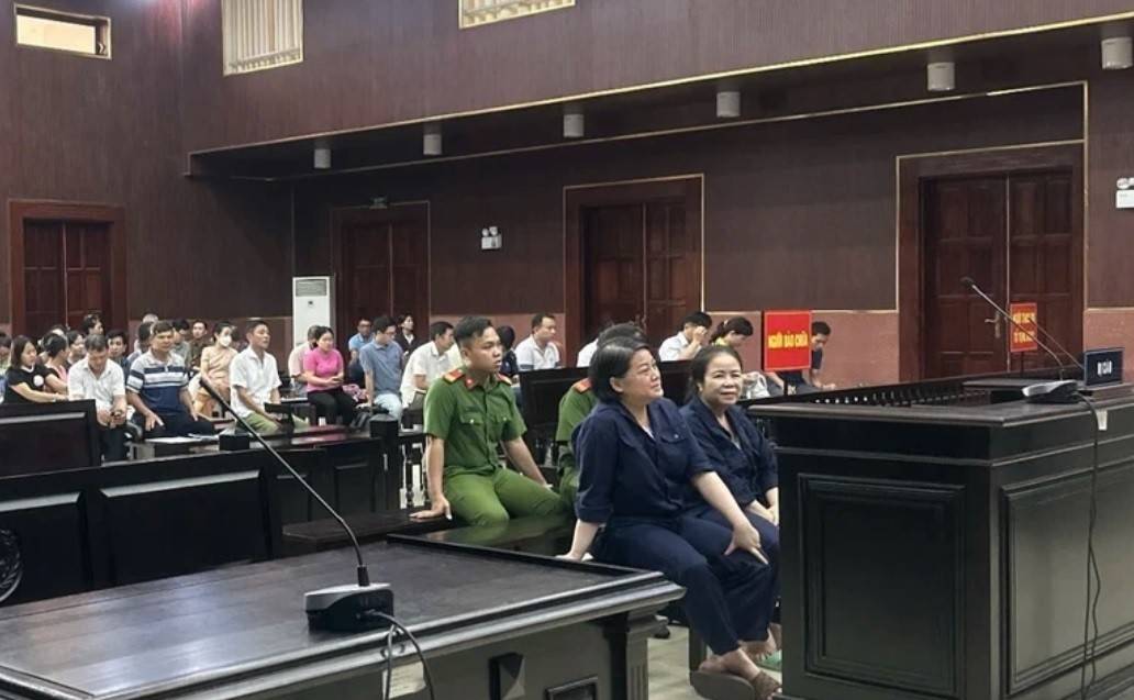 Hai bị cáo Hồng và tại phiên xét xử phúc thẩm ngày 4/5/2026.
