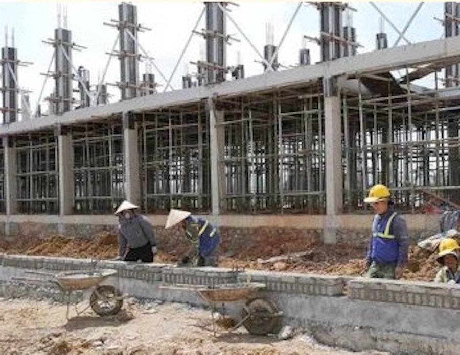 Thi công xây dựng Dự án Trường học liên cấp ở vũng biên Hà Tĩnh