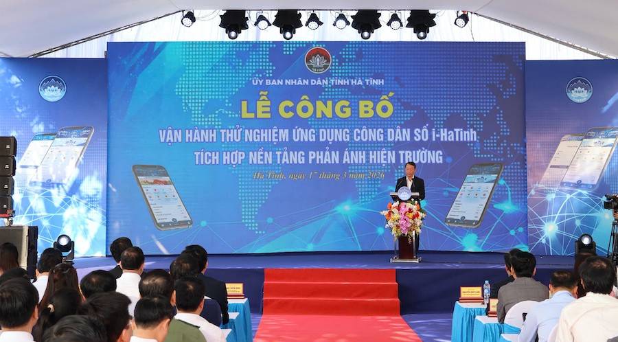 Sáng 17/3, UBND tỉnh Hà Tĩnh tổ chức Lễ công bố vận hành thử nghiệm Ứng dụng Công dân số Hà Tĩnh (iHaTinh), tích hợp nền tảng phản ánh hiện trường của tỉnh Hà Tĩnh, với mục đích kết nối công dân và chính quyền.