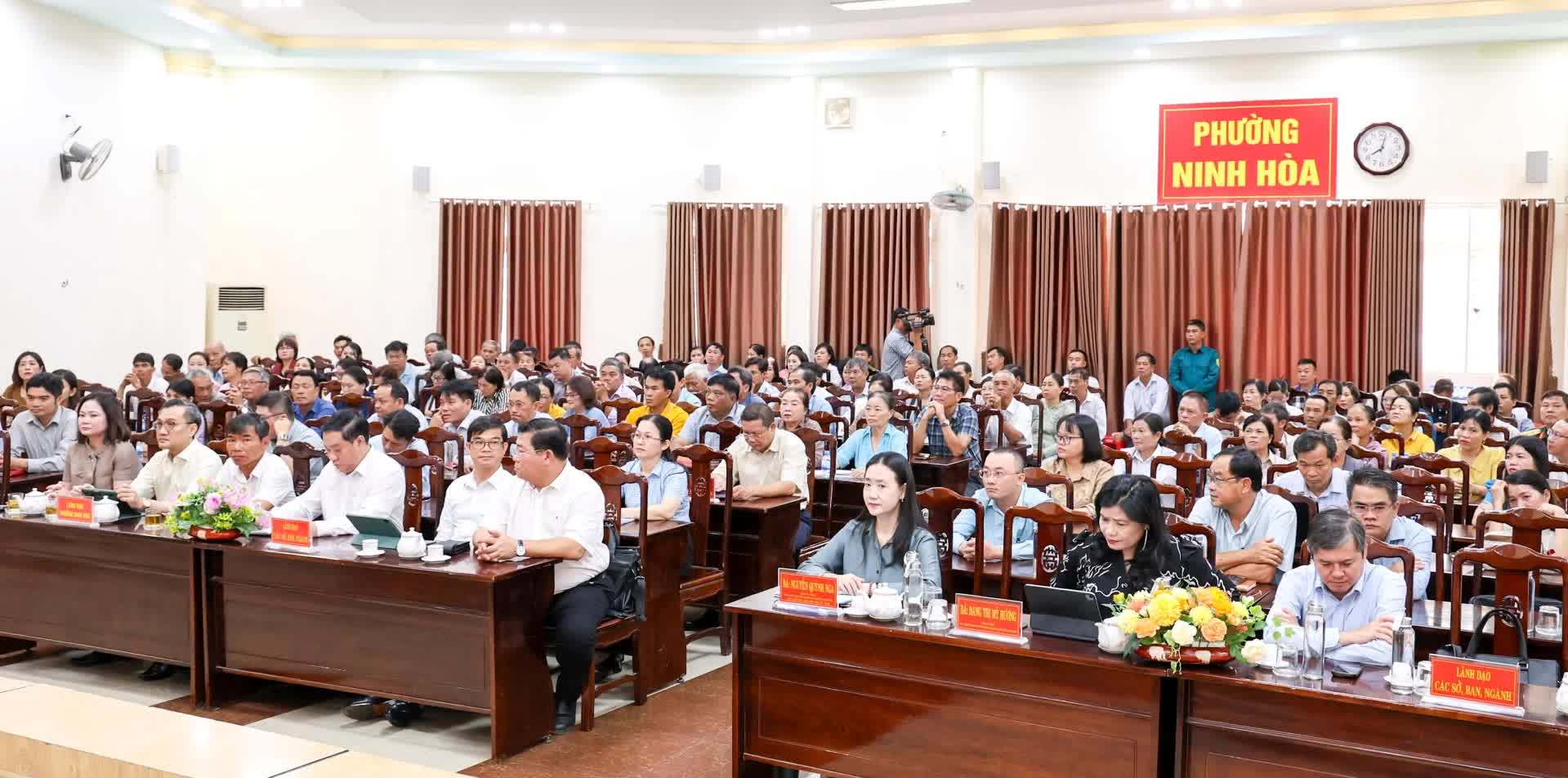 Đoàn đại biểu Quốc hội tỉnh Khánh Hòa tiếp xúc cử tri phường Bắc Nha Trang và khu vực Ninh Hòa