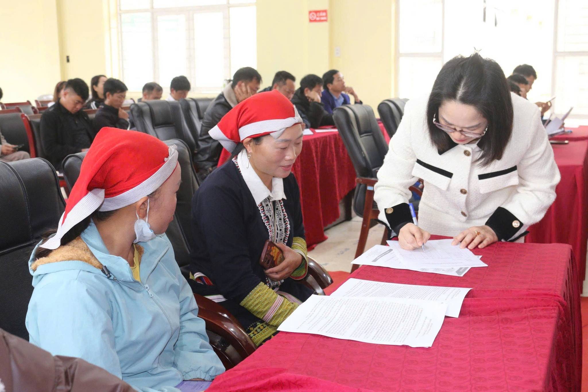 Lào Cai đẩy mạnh tư vấn việc làm, hỗ trợ lao động tham gia chương trình Hàn Quốc E8-1