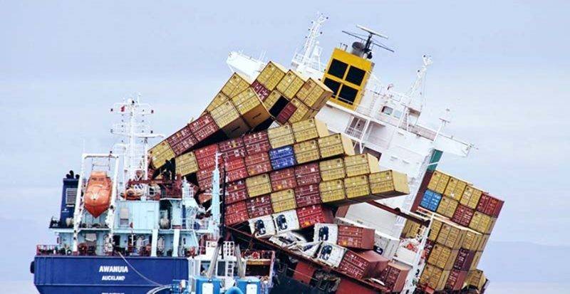 Trong lĩnh vực hàng hải, các tranh chấp có thể phức tạp và đa dạng, đặc biệt là khi liên quan đến quyền và nghĩa vụ của các bên trong hợp đồng, an toàn hàng hải, hoặc các vấn đề liên quan đến tài sản và môi trường (Ảnh minh họa).