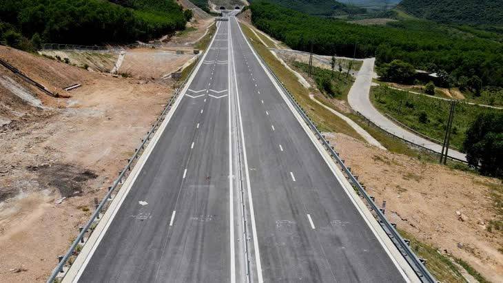 Nghiên cứu cao tốc Vũng Áng - Cha Lo, mở trục giao thương quốc tế chiến lược