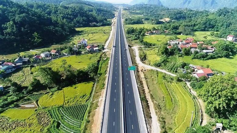 Bộ trưởng Bộ Xây dựng thúc tiến độ hai cao tốc chiến lược kết nối cửa khẩu phía Bắc tăng tốc mạnh