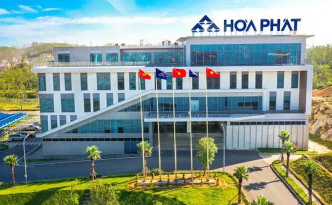 Hòa Phát lãi lớn nhưng vẫn “gánh” 15 tỷ đồng tiền vay mỗi ngày