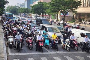 Hà Nội sắp lập vùng phát thải thấp: Hơn 90% xe máy trong vành đai 1 vẫn dùng xăng