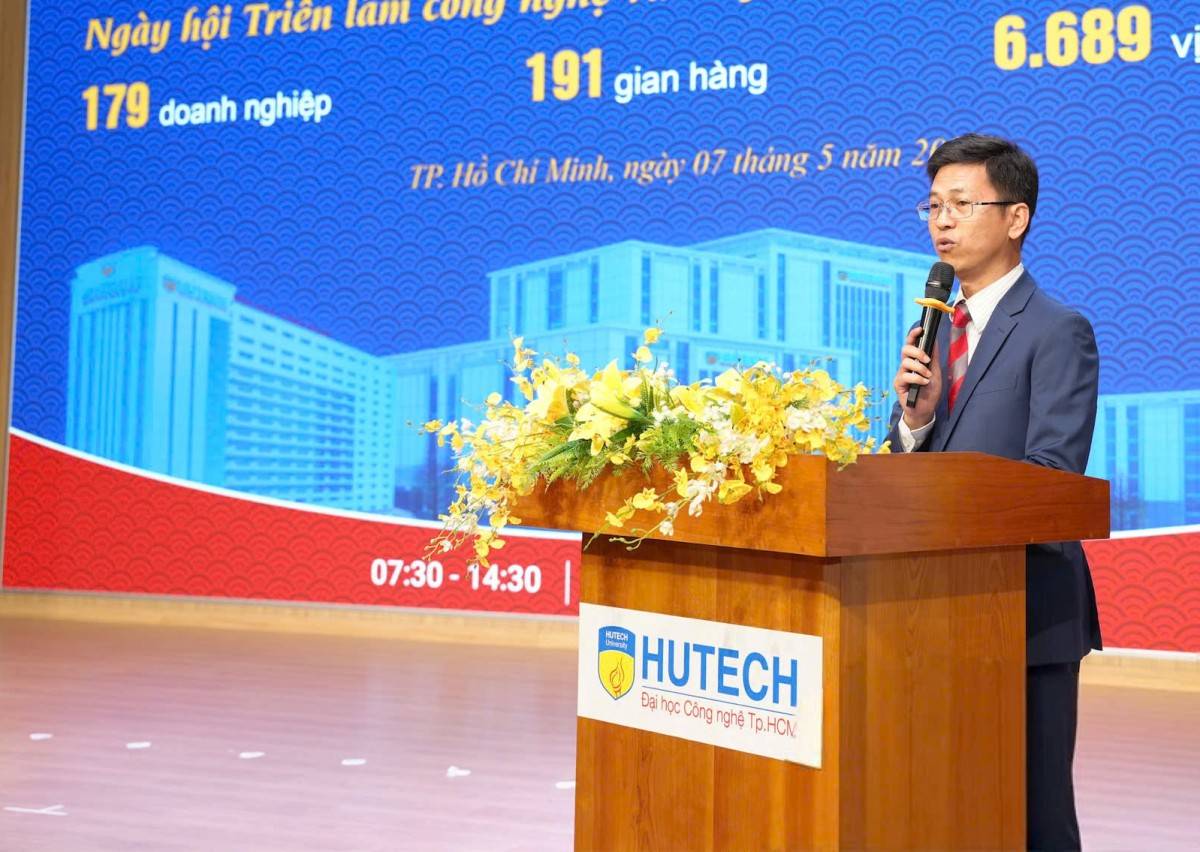 PGS.TS. Nguyễn Thanh Phương – Phó Hiệu trưởng, Trường Đại học Công nghệ TP.HCM phát biểu tại lễ khai mạc