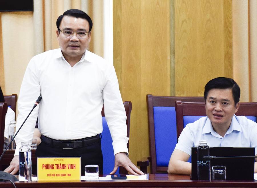 Ông Phùng Thành Vinh - Phó Chủ tịch UBND tỉnh Nghệ An phát biểu tại buổi làm việc