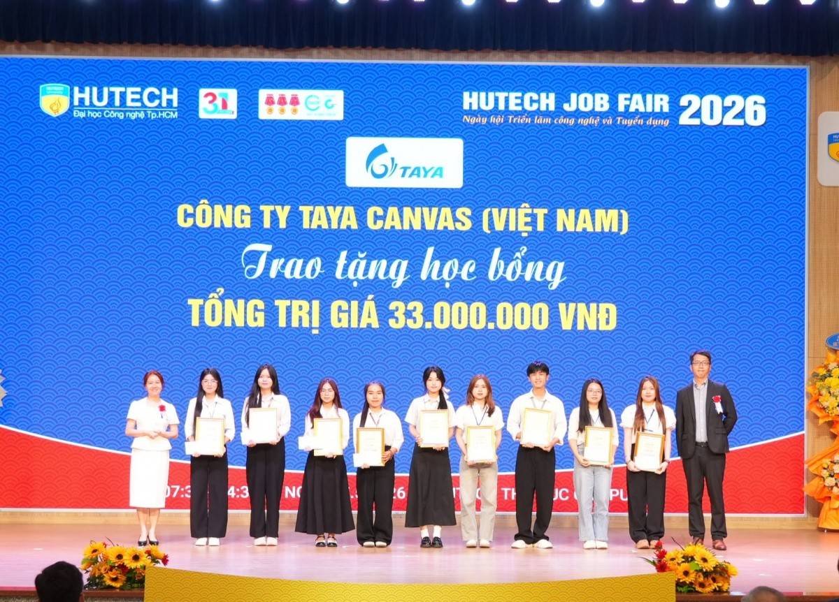 -Doanh nghiệp trao học bổng cho sinh viên: Công ty Taya Canvas (VN) đã trao 09 suất học bổng, tổng trị giá 33 triệu đồng.