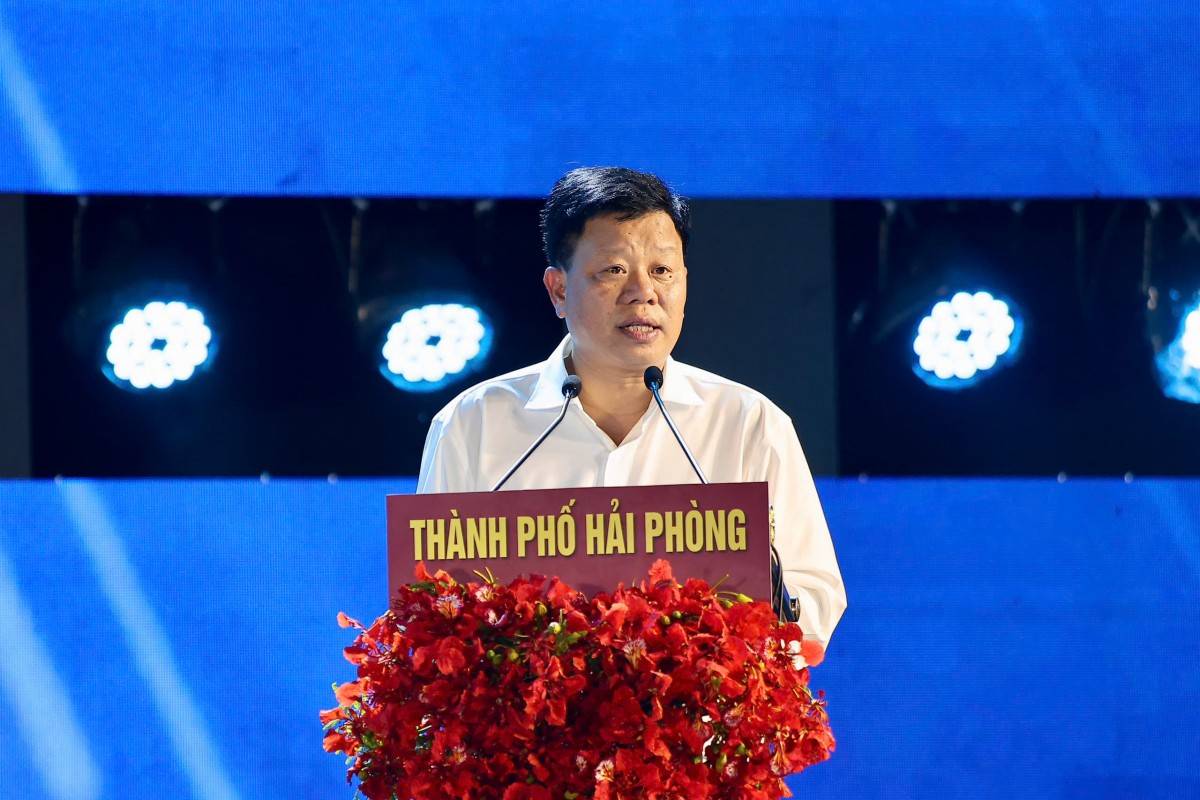 Phó Chủ tịch UBND thành phố Lê Trung Kiên phát biểu khai mạc.