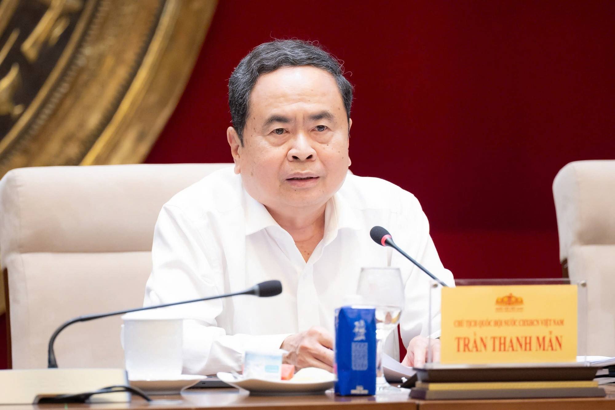 Chủ tịch Quốc hội chỉ đạo rà soát văn bản pháp luật, lấy doanh nghiệp làm trung tâm phục vụ