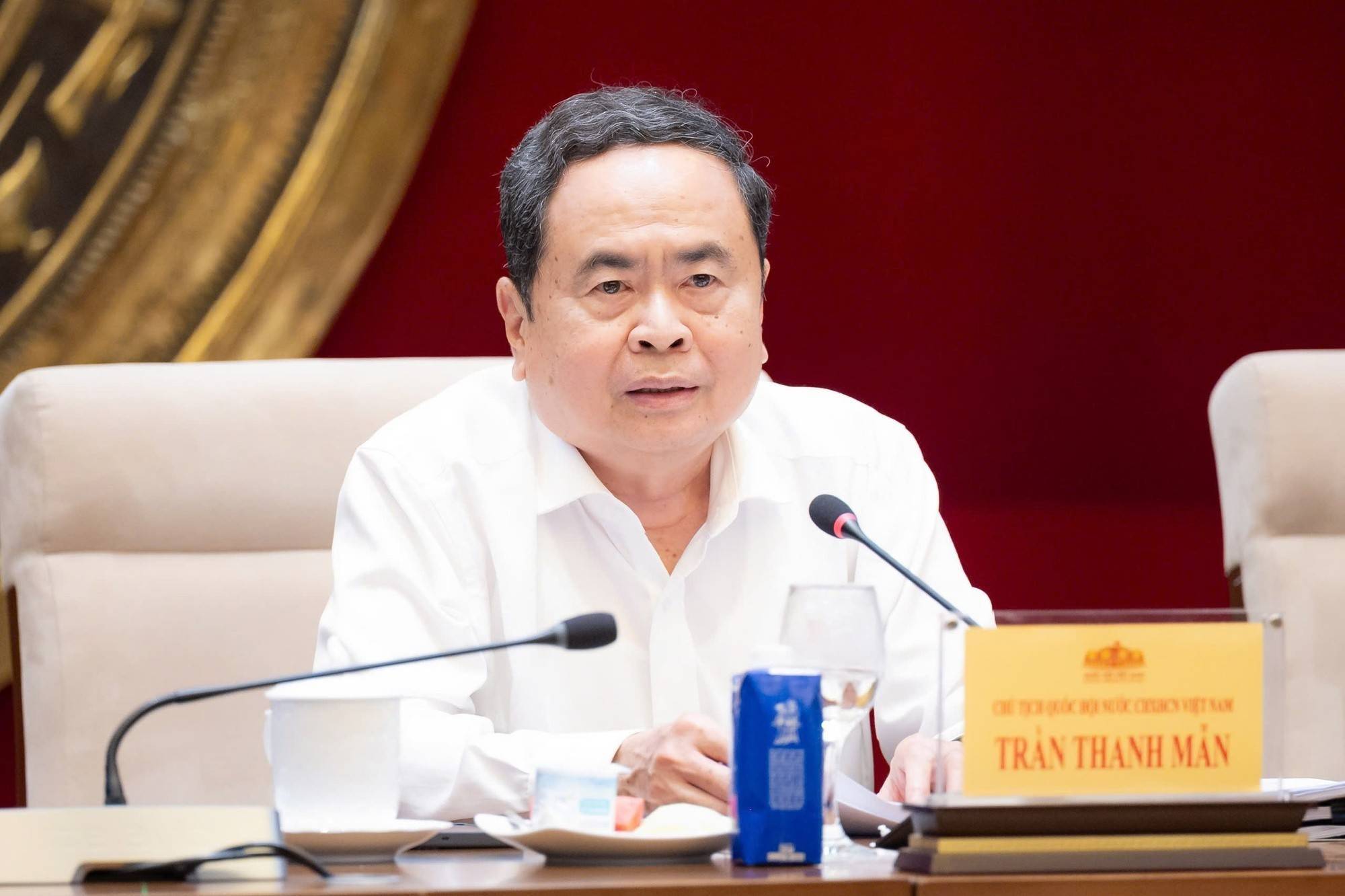 Chủ tịch Quốc hội chỉ đạo rà soát văn bản pháp luật, lấy doanh nghiệp làm trung tâm phục vụ