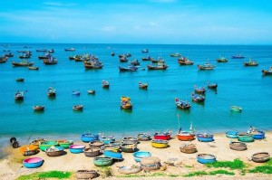 Khai mở tiềm năng kinh tế biển Việt Nam bằng thể chế và công nghệ hiện đại bền vững