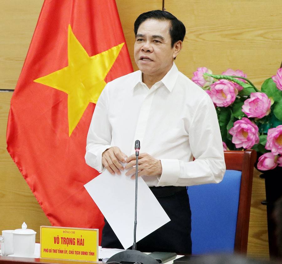 Phát biểu kết luận buổi làm việc, Chủ tịch UBND tỉnh Nghệ An Võ Trọng Hải nhấn mạnh: Việc sớm triển khai đầu tư xây dựng Khu bến Đông Hồi phải được thực hiện bằng quyết tâm chính trị cao nhất trong nhiệm kỳ này, hướng tới mục tiêu hình thành cảng biển hiện đại, đủ khả năng phục vụ nhu cầu xuất nhập khẩu của Nghệ An, khu vực Bắc Trung Bộ và kết nối hàng hóa từ nước bạn Lào. 