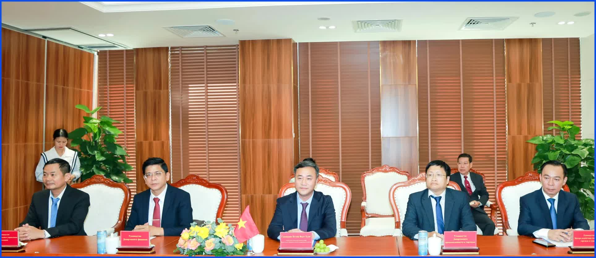 Chủ tịch UBND tỉnh Khánh Hòa tiếp Đại sứ đặc mệnh toàn quyền Liên bang Nga tại Việt Nam
