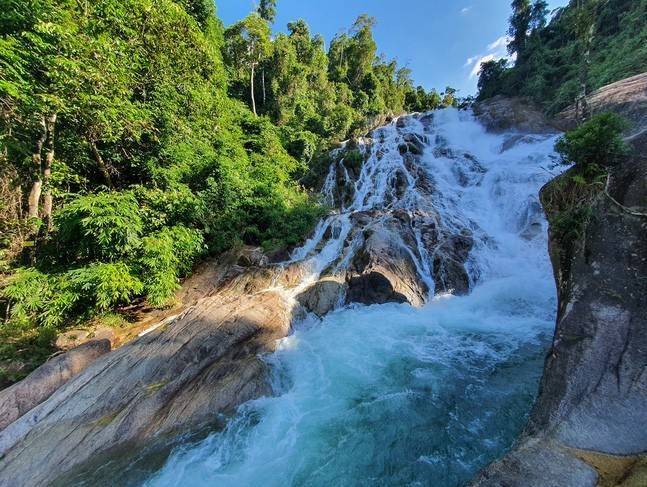 Thanh Hóa: Về Năng Cát nghe khèn Thái, tắm thác Ma Hao và sống chậm giữa đại ngàn
