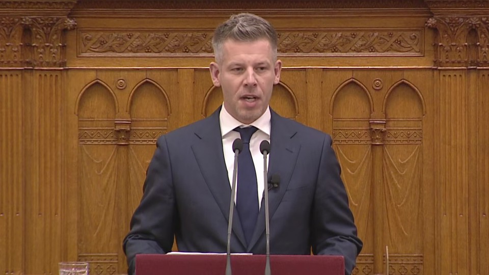 Tân Thủ tướng Hungary tuyên thệ nhậm chức, cam kết “bắt đầu lại từ đầu”