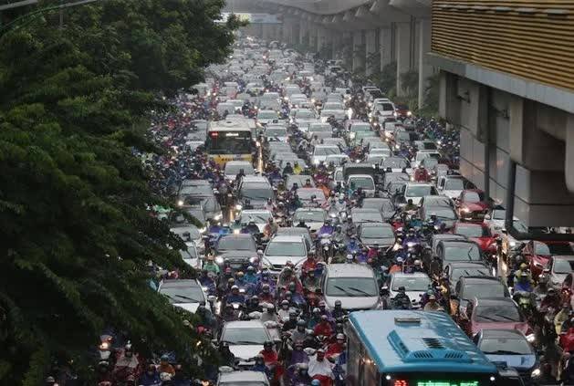 Hà Nội hạn chế loạt tuyến huyết mạch phục vụ Đại hội MTTQ