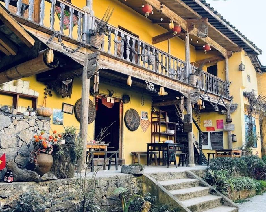 Dịch vụ lưu trú tại homestay mang đậm bản sắc văn hóa địa phương trên Cao nguyên đá Đồng Văn.