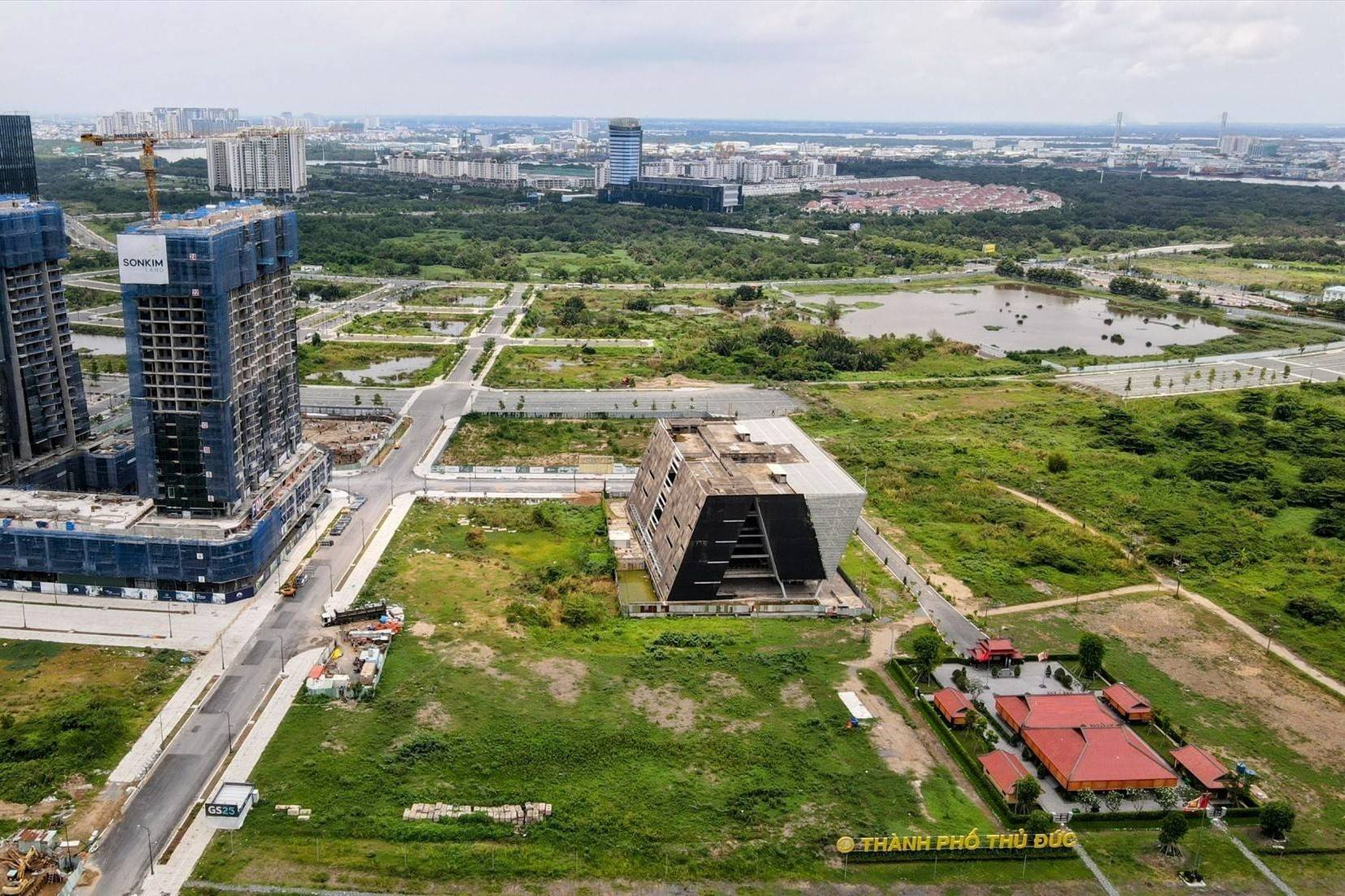 Thành phố Hồ Chí Minh tháo gỡ toàn bộ 838 dự án tồn đọng, khơi thông hơn 206.000 tỷ đồng vốn đầu tư