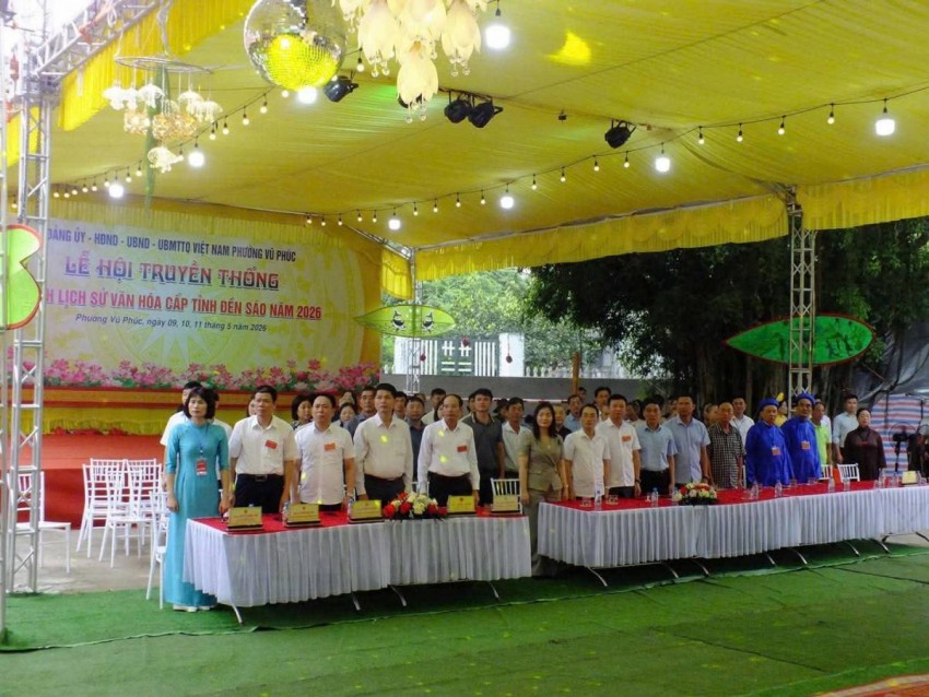 Các đại biểu dự Lễ Khai mạc Lễ hội Đền Sáo năm 2026
