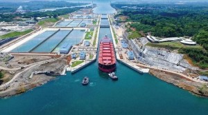 Hormuz tê liệt, kênh đào Panama hưởng lợi kỷ lục nhờ làn sóng chuyển hướng dầu mỏ