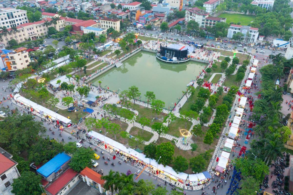 Kiến An bừng sáng “Ngày hội Hạnh phúc 2026”: Khơi nhịp sống mới bên hồ Hạnh Phúc