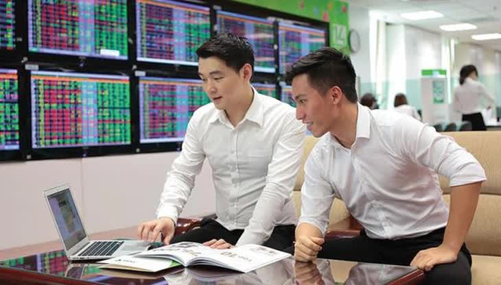 Môi giới chứng khoán quý 1 bùng nổ doanh thu