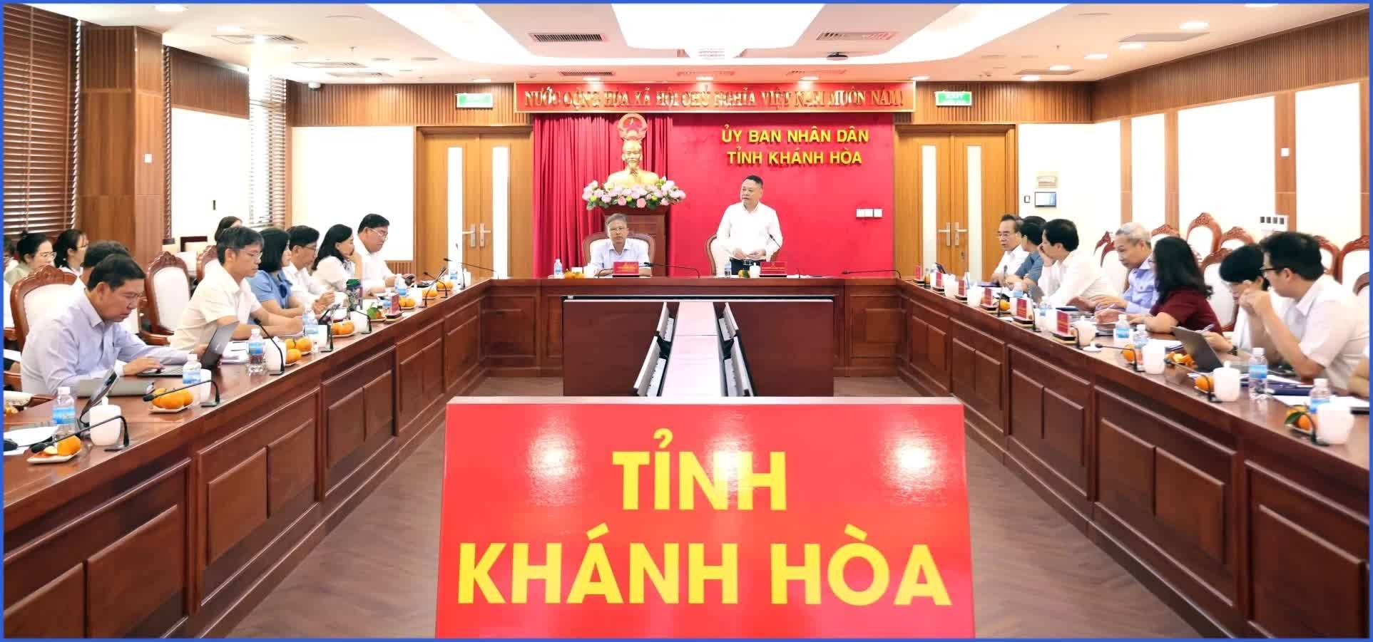 Khánh Hòa tăng trưởng GRDP 8,37%, thu ngân sách hơn 18.389 tỷ