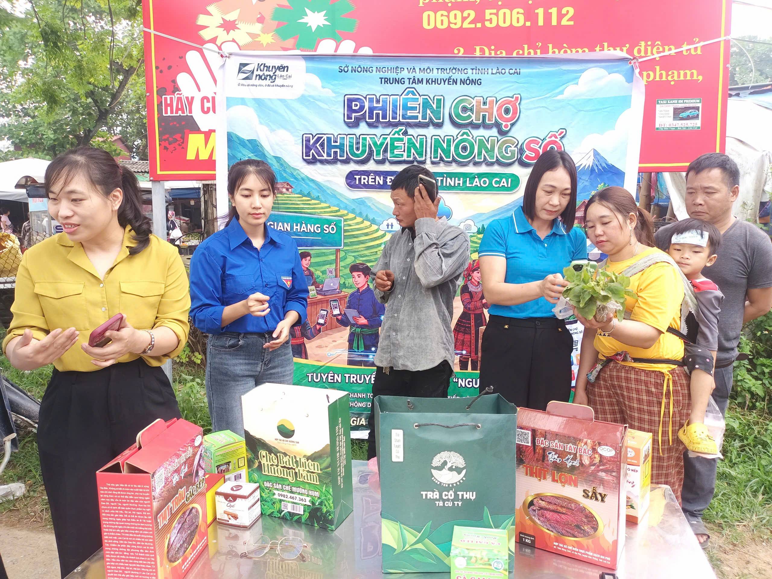 “Phiên chợ Khuyến nông số” do Trung tâm Khuyến nông tỉnh Lào Cai tổ chức