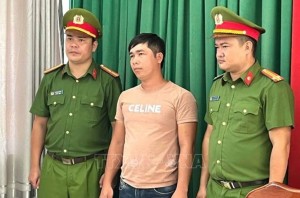 “Phù phép” vị trí trên biển: Khởi tố thuyền trưởng nhận giữ hộ thiết bị giám sát tàu cá