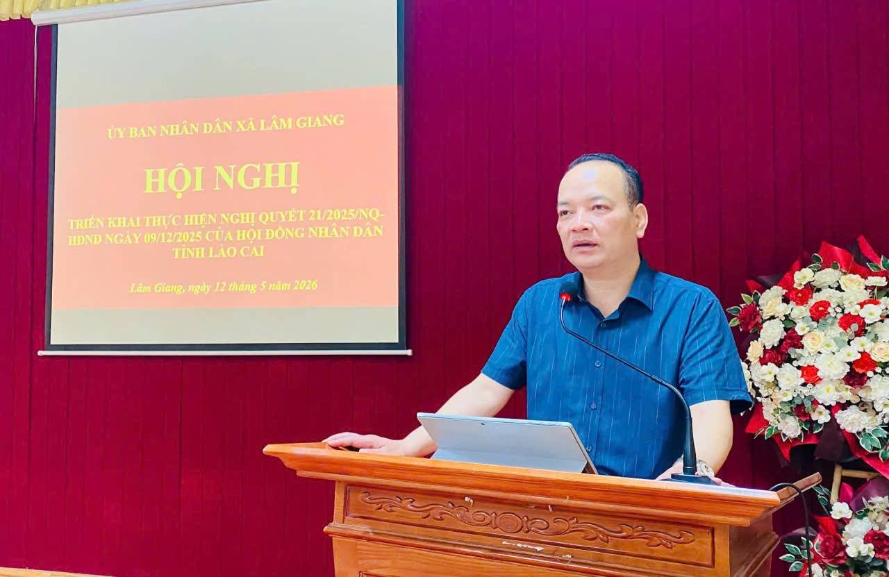 Phát biểu tại hội nghị, đồng chí Nguyễn Anh Tiến - Bí thư Đảng ủy - Chủ tịch UBND xã Lâm Giang 