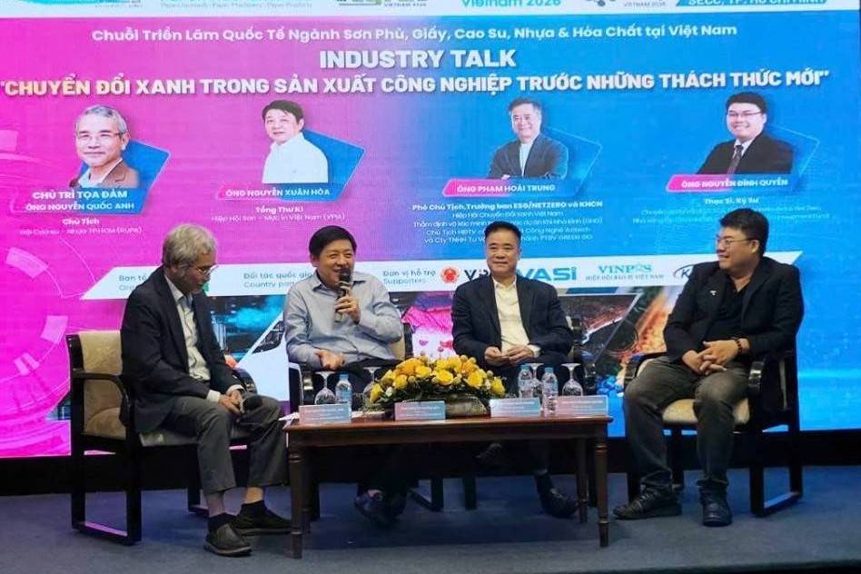 Doanh nghiệp đối mặt áp lực chuyển đổi xanh: “Ai đi trước sẽ chiếm lĩnh thị trường trước”