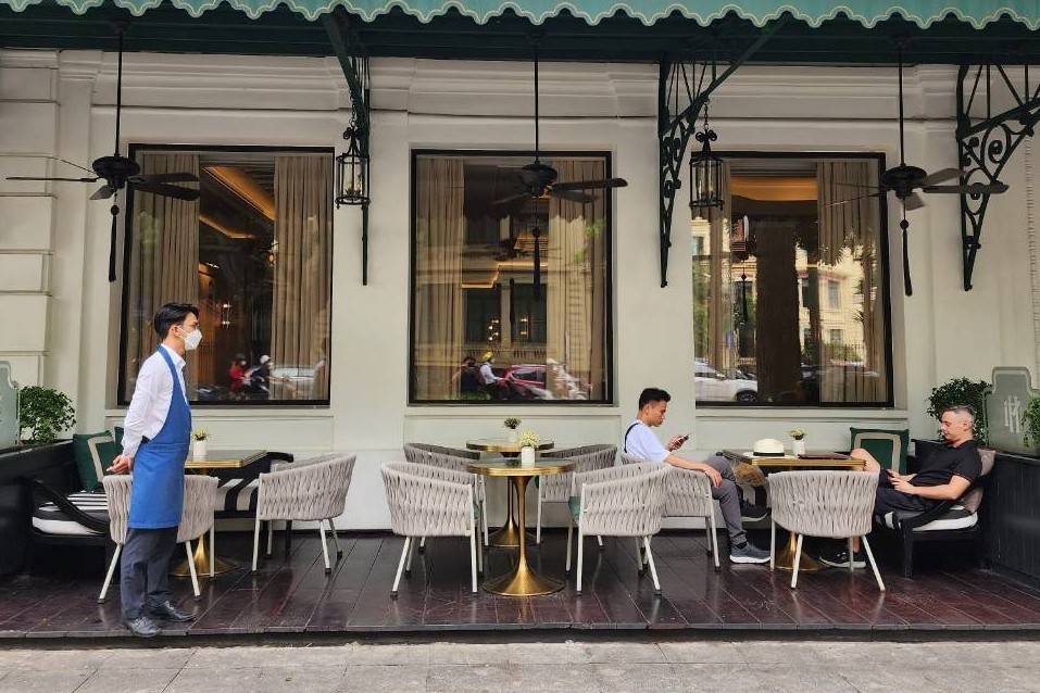 Sở Xây dựng Hà Nội đề xuất thu phí thuê vỉa hè tối đa 45.000 đồng/m² mỗi tháng