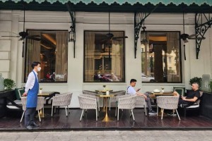 Sở Xây dựng Hà Nội đề xuất thu phí thuê vỉa hè tối đa 45.000 đồng/m² mỗi tháng