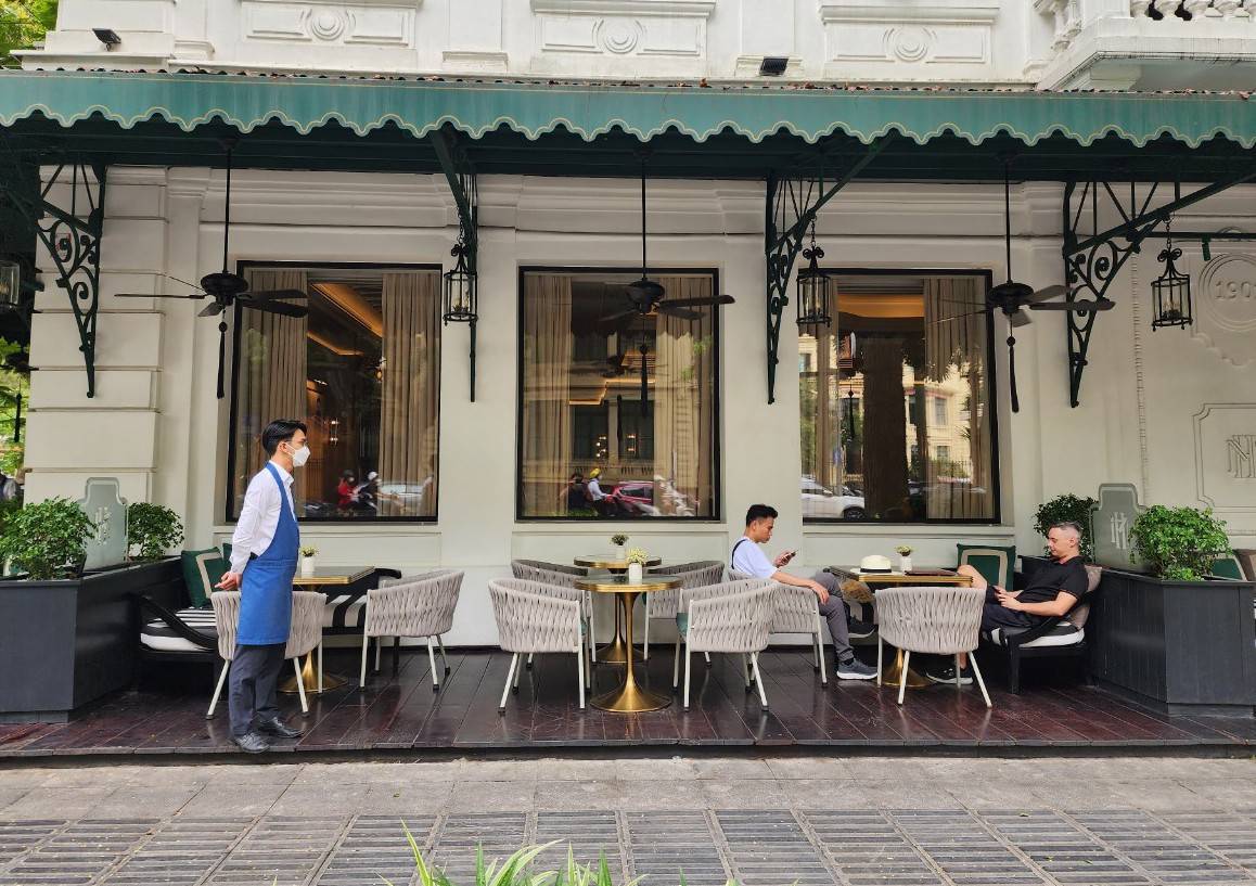Sở Xây dựng Hà Nội đề xuất thu phí thuê vỉa hè tối đa 45.000 đồng/m² mỗi tháng