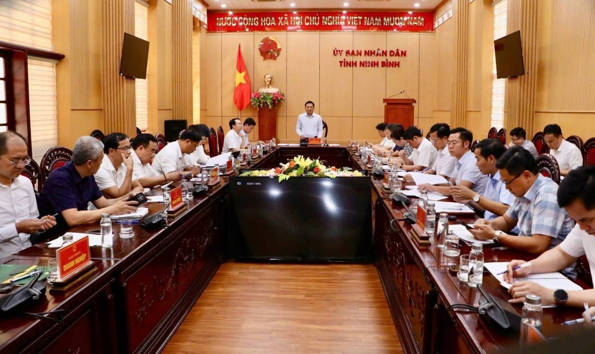Ninh Bình tháo gỡ vướng mắc giải phóng mặt bằng, đẩy nhanh tiến độ các khu, cụm công nghiệp