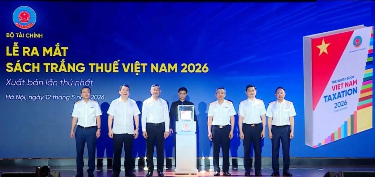 “Sách Trắng Thuế Việt Nam 2026” được xây dựng nhằm cung cấp bức tranh tổng quan về hệ thống chính sách thuế và công tác quản lý thuế của Việt Nam; phản ánh những kết quả đạt được, những thách thức đặt ra và định hướng cải cách trong thời gian tới.