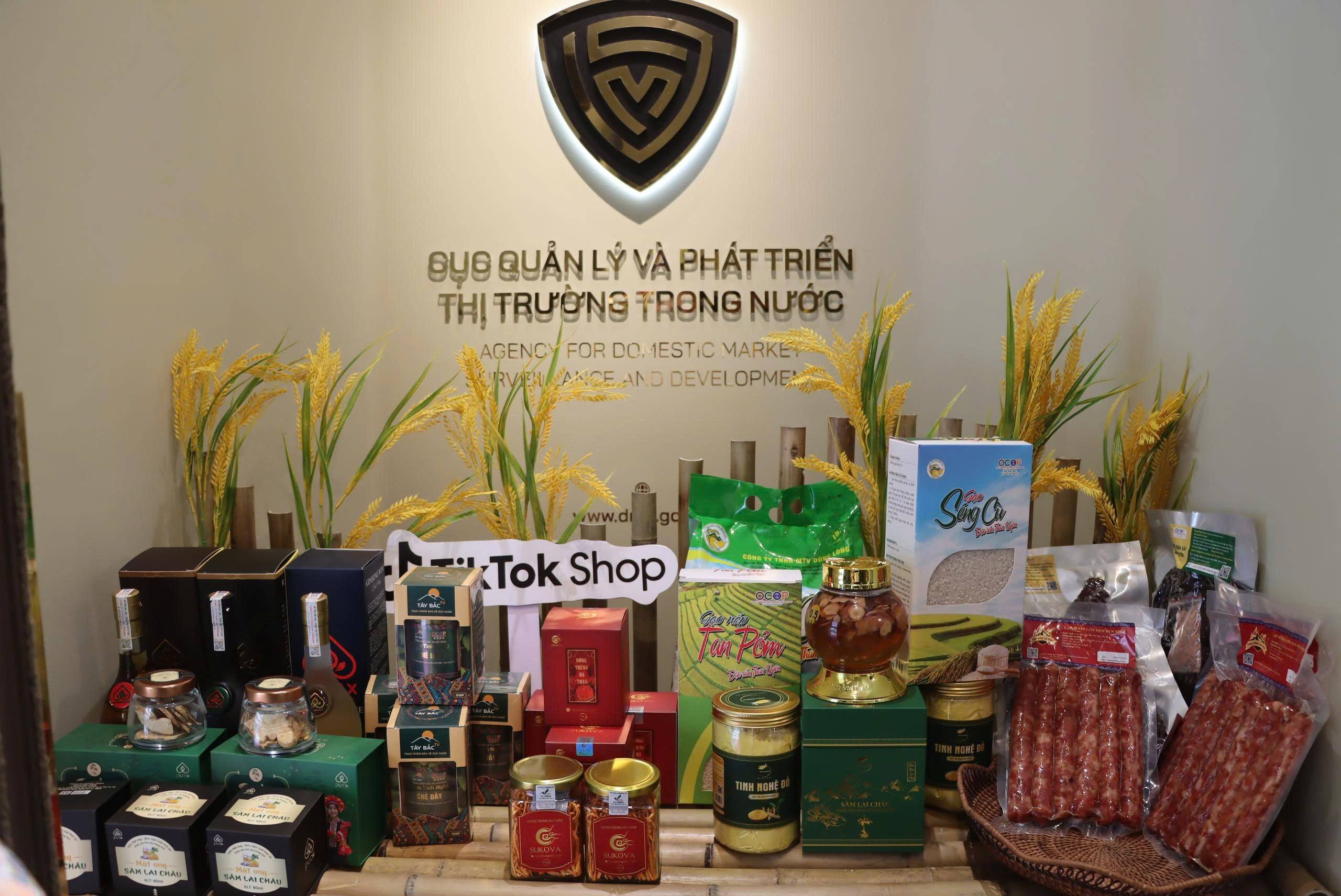 Khai mạc chương trình “Sức sống hàng Việt” số 6: Đưa hương vị nguyên bản Lai Châu đến gần người tiêu dùng Thủ đô