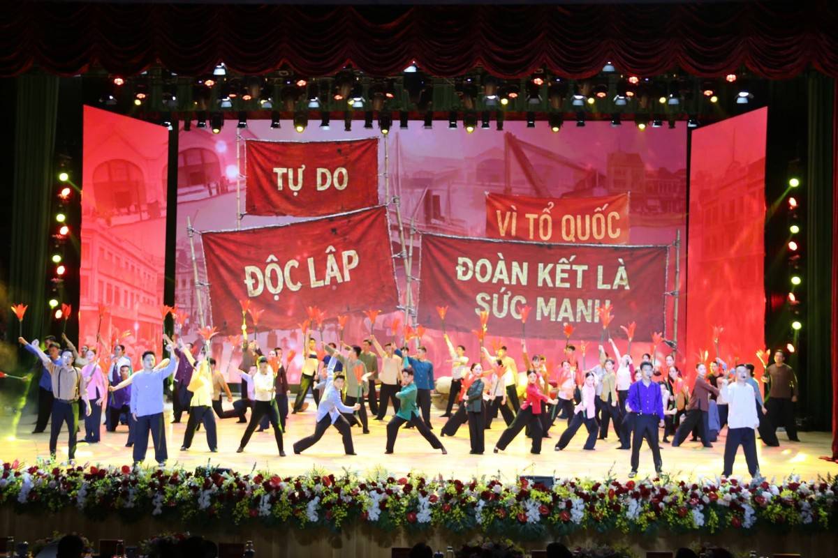 Công an Hải Phòng đón nhận Danh hiệu Anh hùng LLVT nhân dân: Viết tiếp bản hùng ca “Vì nước quên thân, vì dân phục vụ”