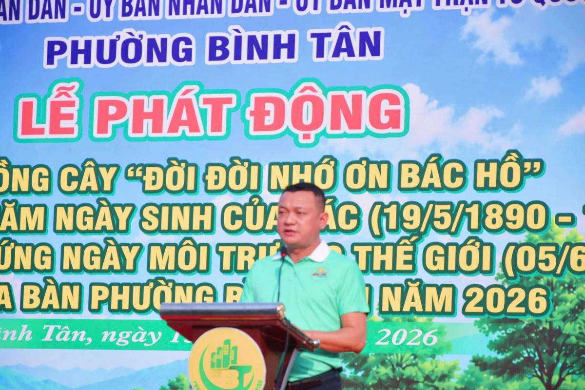 Trần Đức Minh – Ủy viên Ban Thường vụ Đảng ủy, Phó Chủ tịch UBND phường Bình Tân 