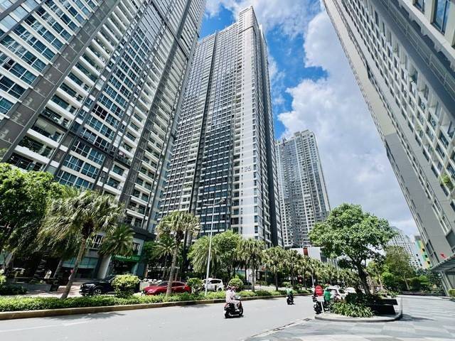 Chung cư Hà Nội chững giá, người mua dè dặt trước mặt bằng cao