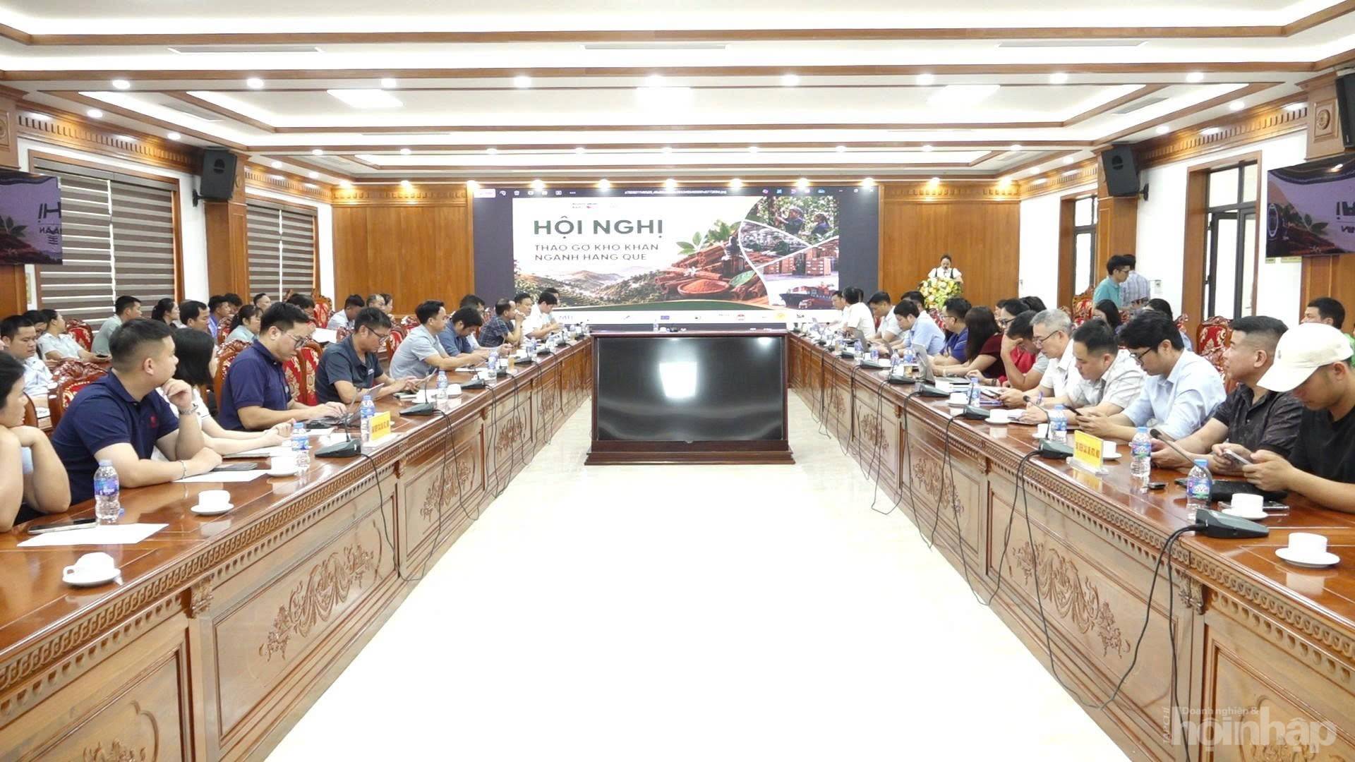 Quang cảnh hội nghị