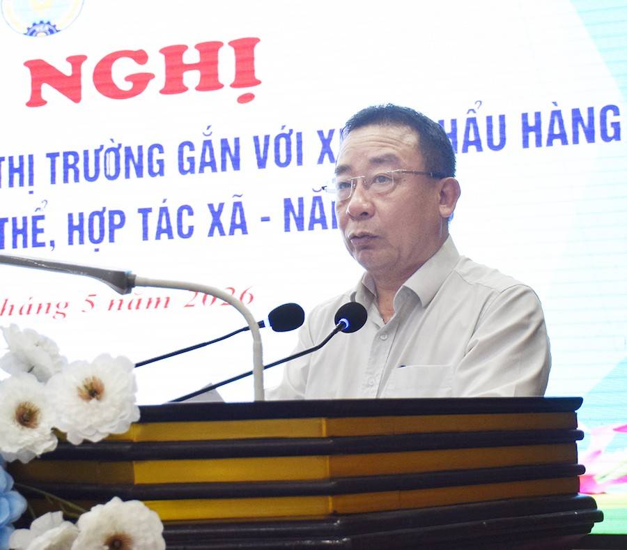 Phó Chủ tịch UBND tỉnh Nghệ An Nguyễn Văn Đệ đề nghị nghiên cứu, đề xuất các chính sách để hỗ trợ, khuyến khích các Hợp tác xã, doanh nghiệp xây dựng các sản phẩm có chất lượng, đạt chuẩn OCOP